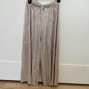 Alice & Olivia Gold Pants Size 2